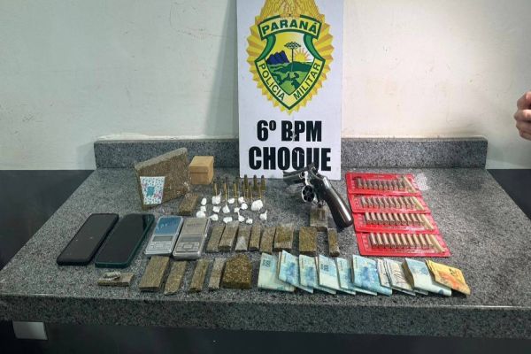 Drogas, munições e arma de fogo são encontrados em residência no bairro Morumbi