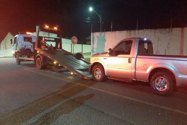 Motorista é detido por dirigir embriagado e realizar manobras perigosas em Cascavel