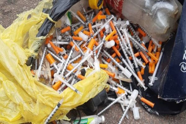 Campanha Descarte Amigo chama atenção para os perigos de agulhas descartadas de forma incorreta