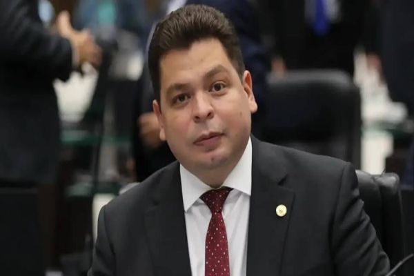 CastraPet Paraná já castrou mais de 1,2 mil pets na região oeste com emendas do deputado Gugu Bueno