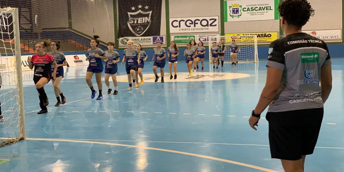 Equipe Sub-17 do Stein Cascavel Futsal participa da Copa Penalty