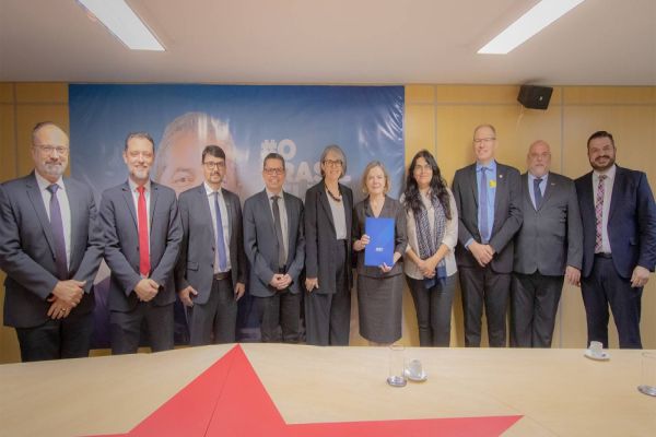 Reitores se unem em Brasília em busca de recursos para assistência estudantil