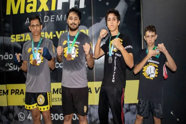 Foto relacionada a notícia: Atletas de Corbélia participam do 9º Open Tatame de Kickboxing
