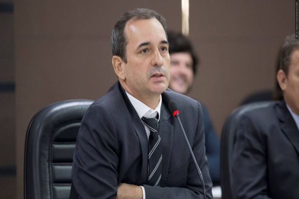 Laércio leva ao MP pedido sobre acesso perigoso na Escola do Campo Aquiles Bilibio