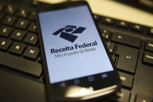 Foto relacionada a notícia: Entrega da declaração do Imposto de Renda começa nesta semana; veja quem é obrigado a declarar