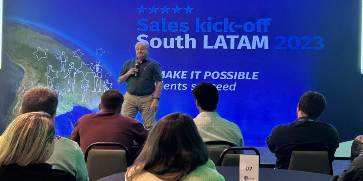 Coopavel recebe reconhecimento da DSM por redução de CO2 em granjas