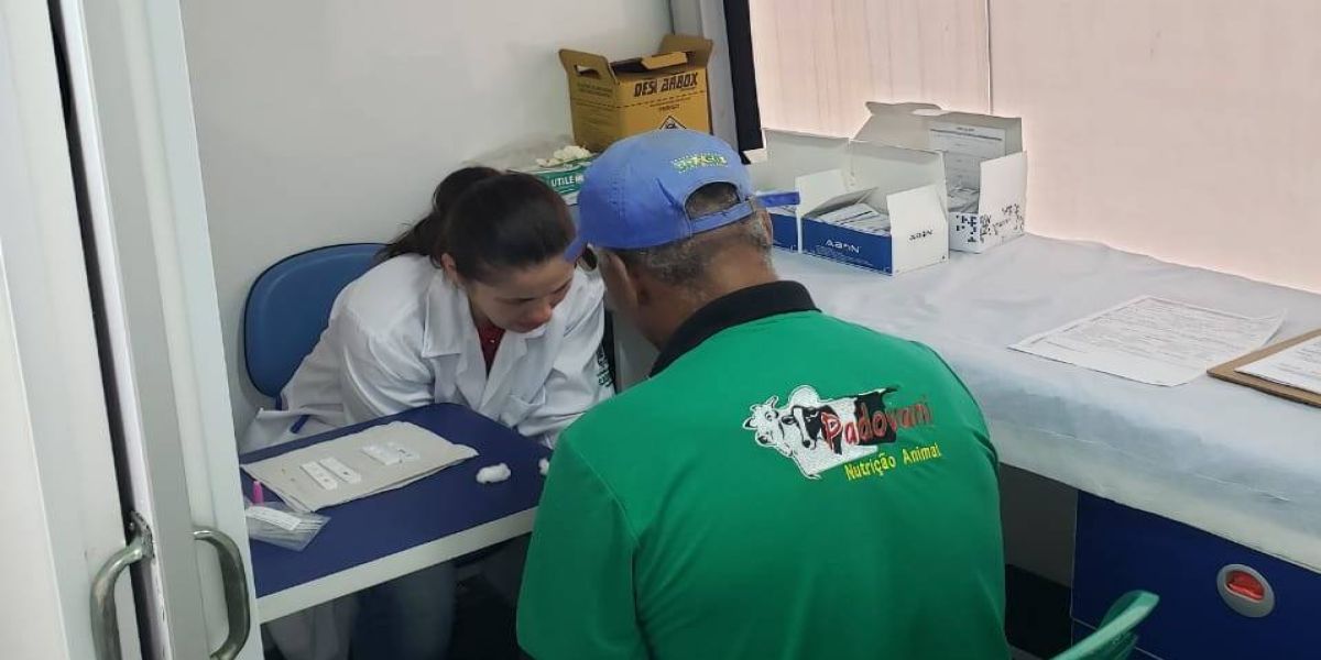 Com escoamento da safra, Comboio da Saúde foca em atendimentos a caminhoneiros em Cascavel