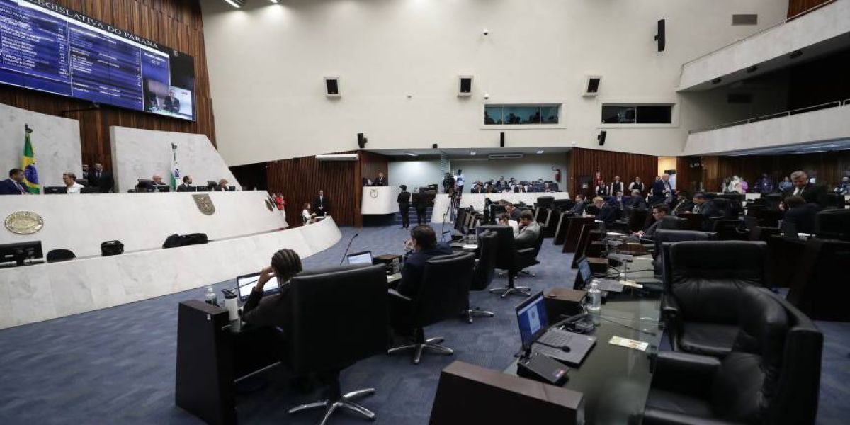 Deputados aprovam criação do Fundo Estadual da Mulher no Paraná