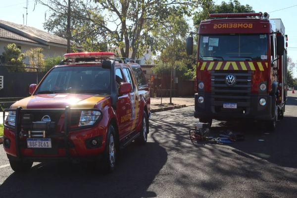 Homem é resgatado pelo Corpo de Bombeiros após 5 horas depois de cair em fossa em Ivaiporã