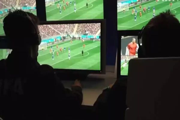 Árbitro de vídeo será utilizado nas semifinais do Campeonato Paranaense 2023