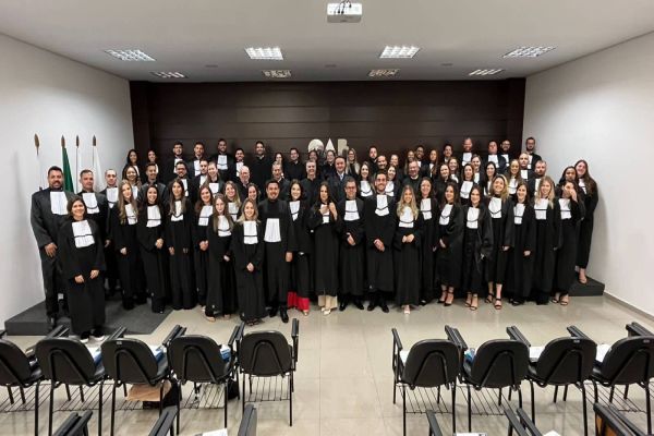 OAB Cascavel realiza juramento de 54 novos advogados e advogadas