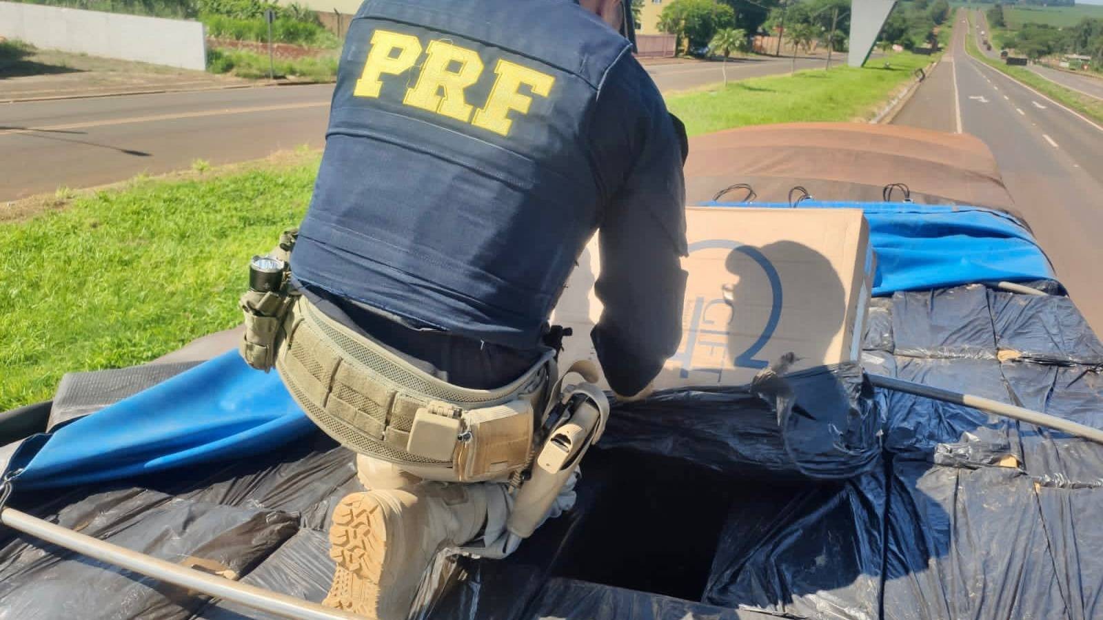 PRF apreende cigarros, defensivos agrícolas, anabolizantes e eletrônicos em ocorrências na BR-277