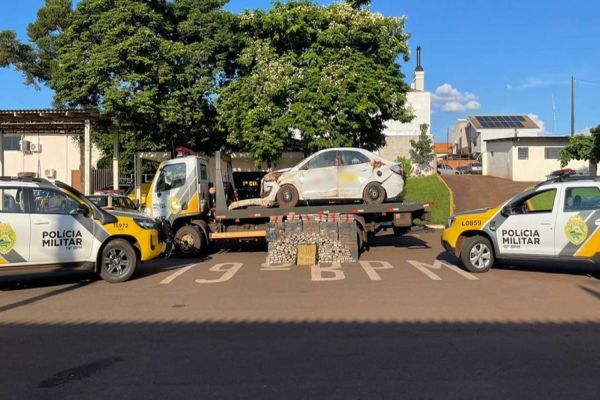 Veículo capota com mais de 400 quilos de maconha, após perseguição policial em Toledo