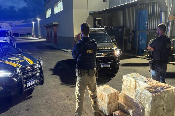 PRF e PF apreendem meia tonelada de cocaína e crack em meio à carga de arroz no Paraná