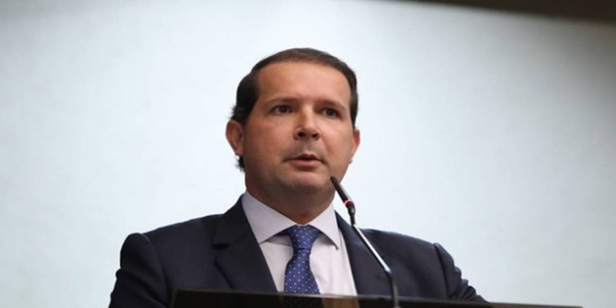 Brasilândia do Sul ganha arena multiuso e dois veículos novos