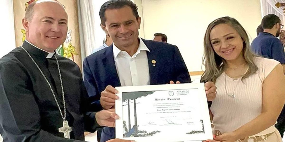 Marcio Pacheco homenageia Dom Zico por sua nomeação na arquidiocese de Curitiba
