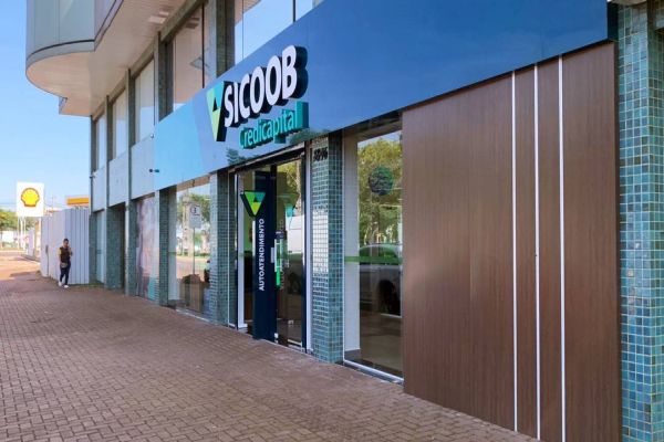 Sicoob Credicapital reinaugura agência Migrante em Cascavel com foco no atendimento personalizado