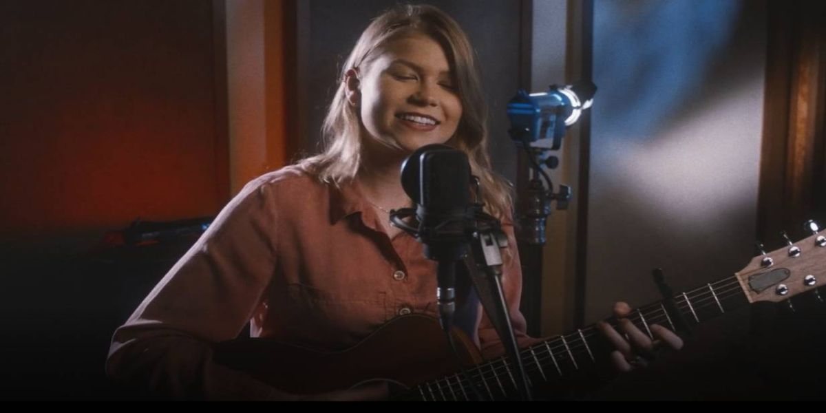 Contra a Violência: Cantora Vicka compôs e dá voz à música da campanha "Deixa pra lá"