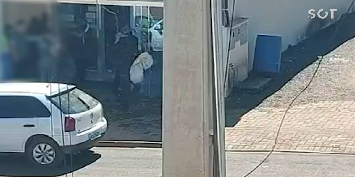 Assaltantes roubam agência bancária em Laranjal no Centro-Sul do Paraná