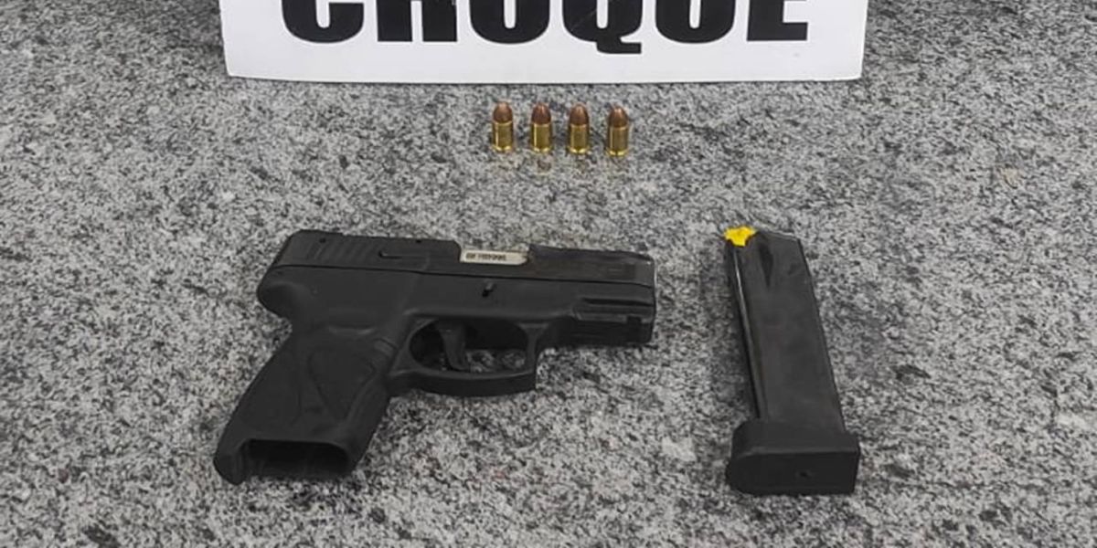 Pelotão de Choque apreende arma de fogo em abordagem a casal no Santa Cruz