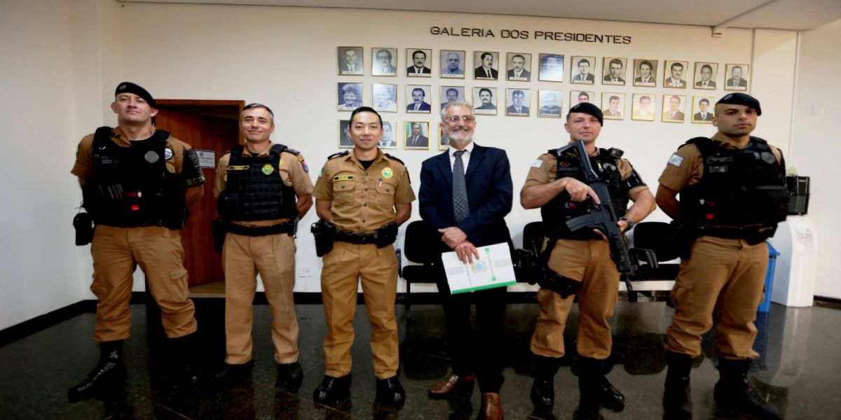 Policiais militares da Rotam são homenageados na Câmara Municipal de Cascavel