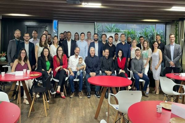 Núcleo da Acic reúne consultores e parceiros em café de negócios