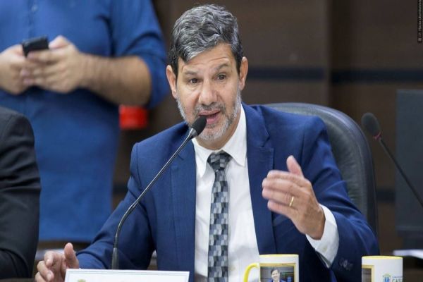 Serginho Ribeiro pede ao DER a construção de marginal em trecho do km 586 da BR-277