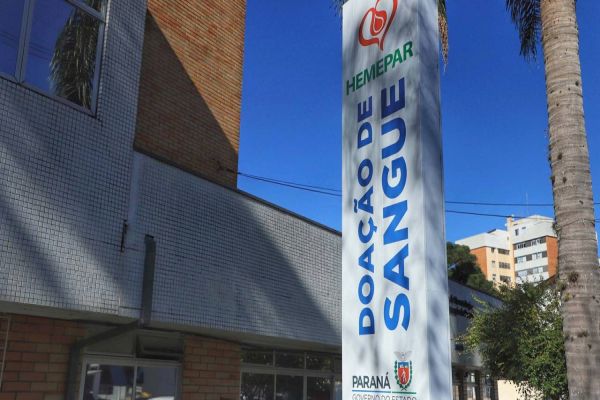 Hemepar reforça importância do agendamento para doação de sangue