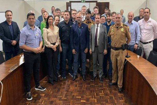 Vice-prefeito de Corbélia pede reforço na segurança em reunião com Secretário de Segurança do Paraná