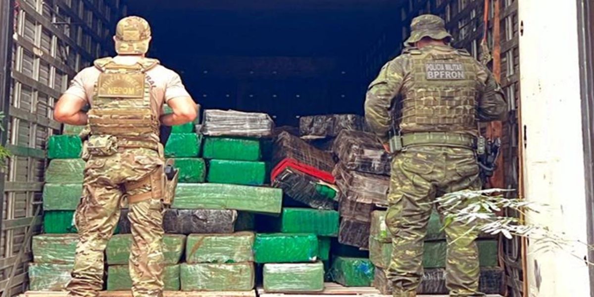BPFRON e Polícia Federal apreendem 5 toneladas de maconha no noroeste do Paraná