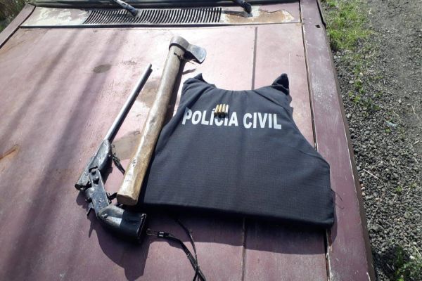 Agressão com Machadinha: Polícia prende suspeito e apreende arma de fogo em Piraí do Sul