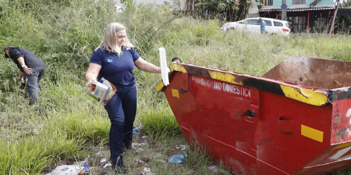 Cascavel recolhe 152 toneladas de entulhos na guerra contra a dengue