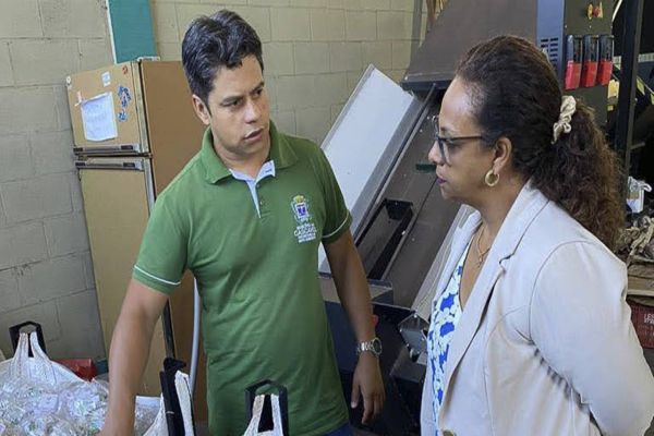 Professora Beth Leal visita Ecoponto da Manaus e discute educação ambiental