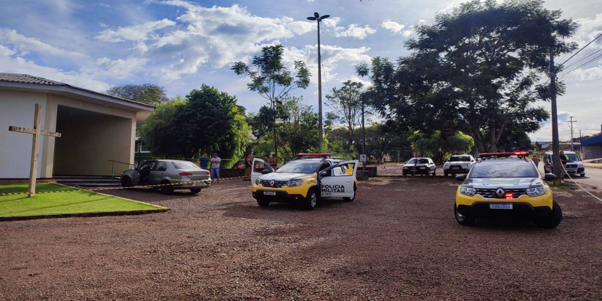 Homem é encontrado morto dentro de carro no Bairro Country