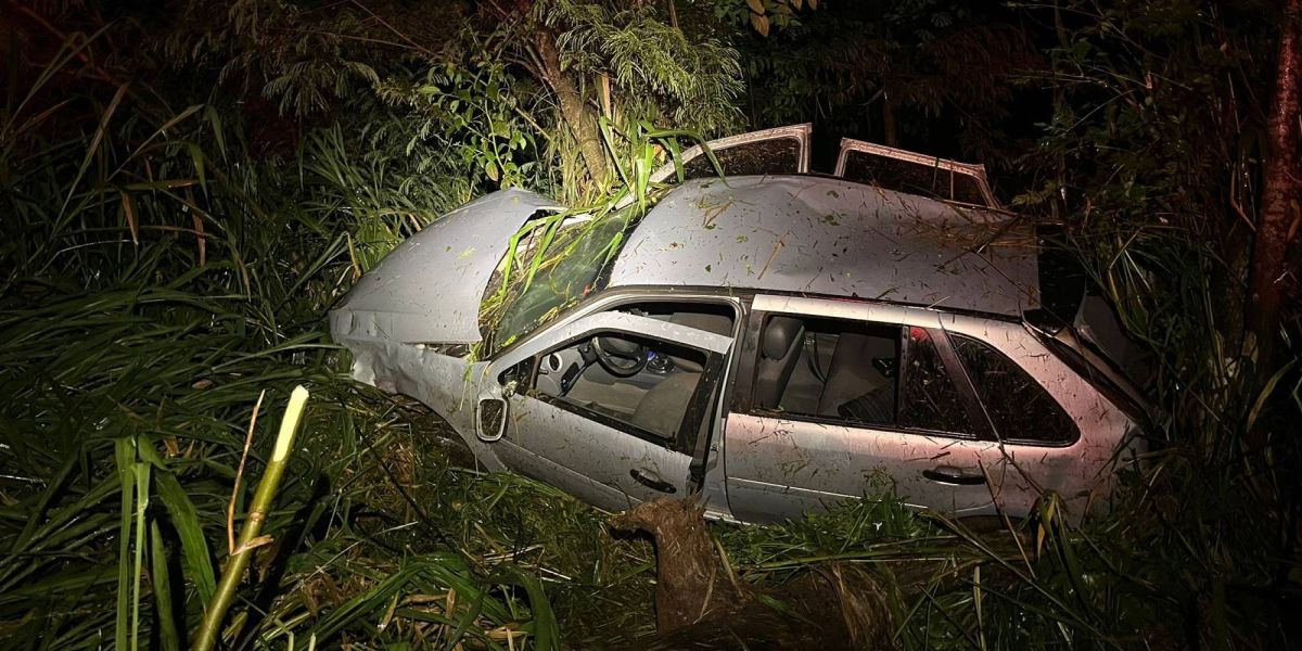 Acidente na PR 484 deixa dois feridos em Brasilândia do Sul