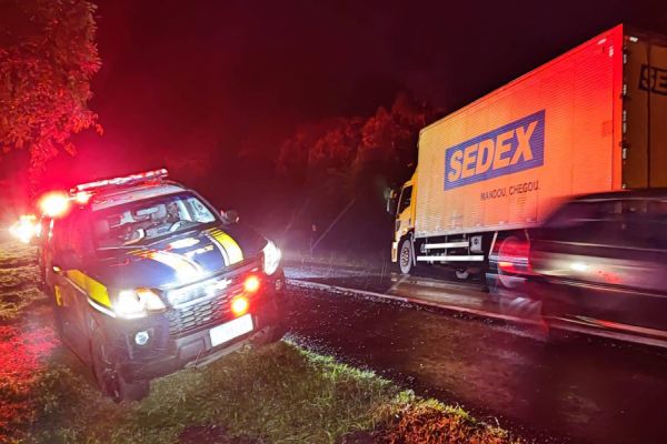 Homem de 44 anos morre atropelado por caminhão na BR-376 em Prudentópolis