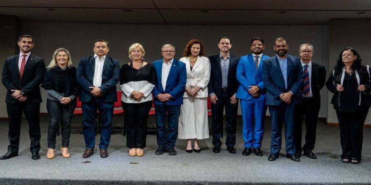 Cascavelense é eleito presidente do Fórum Nacional de Secretários de Habitação e Desenvolvimento