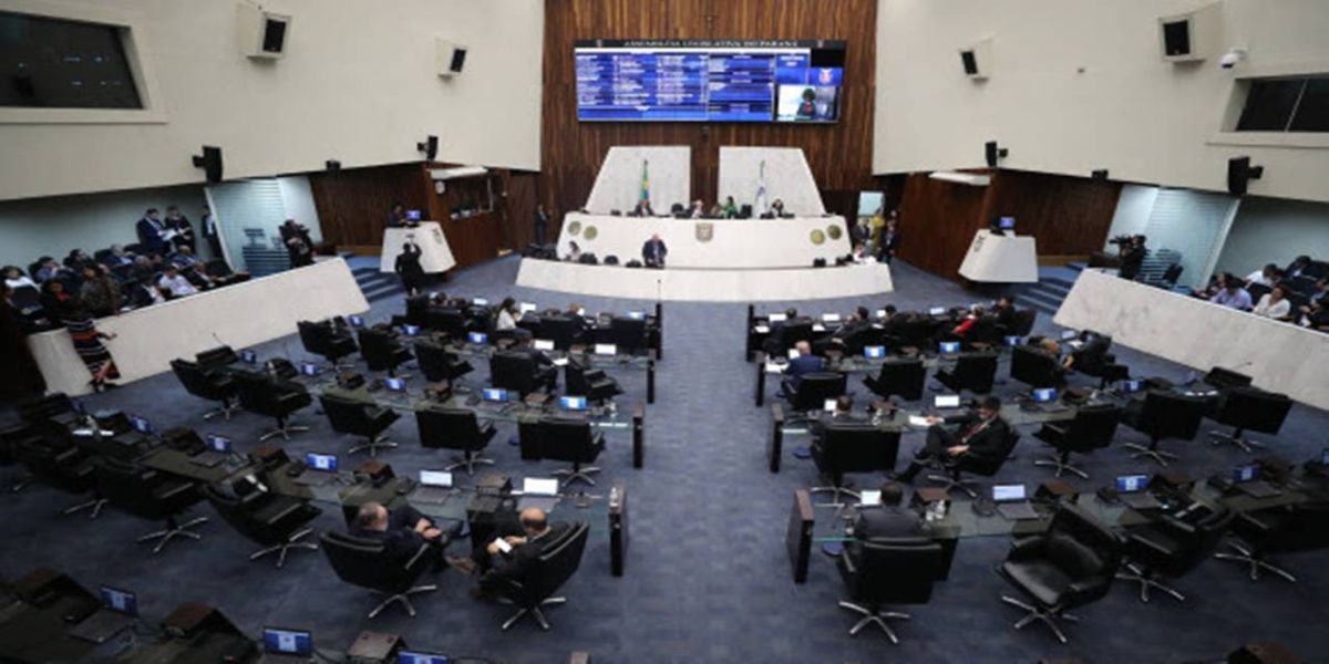 Assembleia Legislativa do Paraná aprova apadrinhamento de espaços públicos