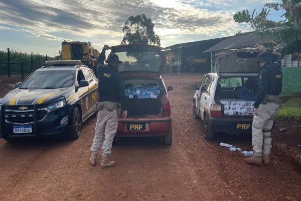 PRF apreende dois veículos carregados com cigarros no oeste do Paraná