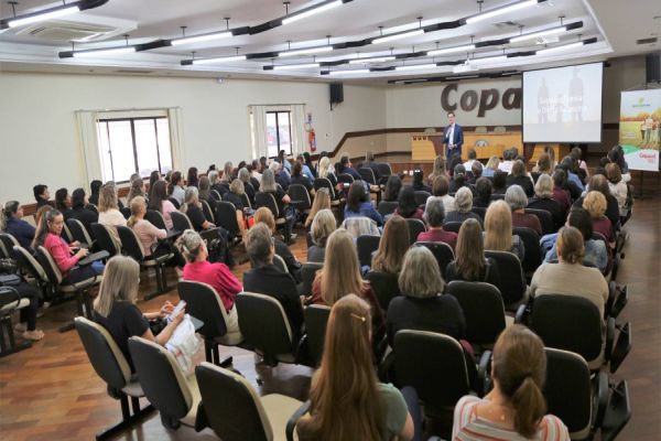 Grupos Femininos participam de capacitação sobre Direito Sucessório