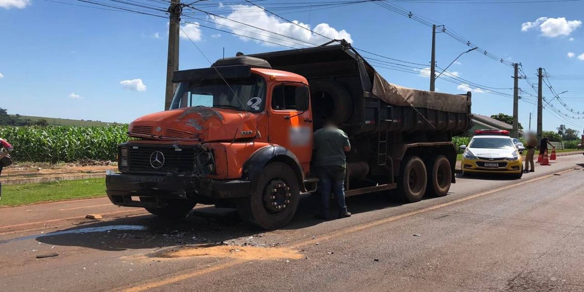 Motociclista de 38 anos morre após colisão frontal em Quatro Pontes