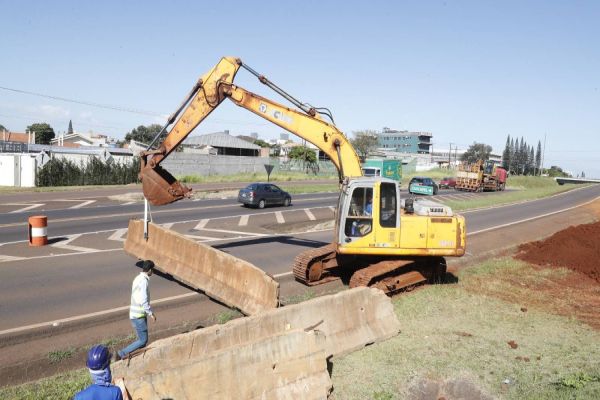 Imagem referente a notícia: Mobilidade urbana: Revitalização da Carlos Gomes tem início com construção de novo viaduto