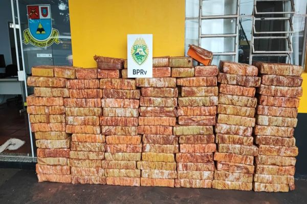 PRE Cascavel realiza grande apreensão de maconha na PR-180 em Nova Aurora