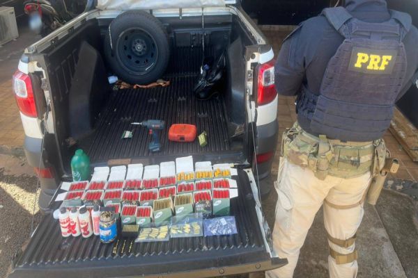 PRF realiza grande apreensão de munições no oeste do Paraná