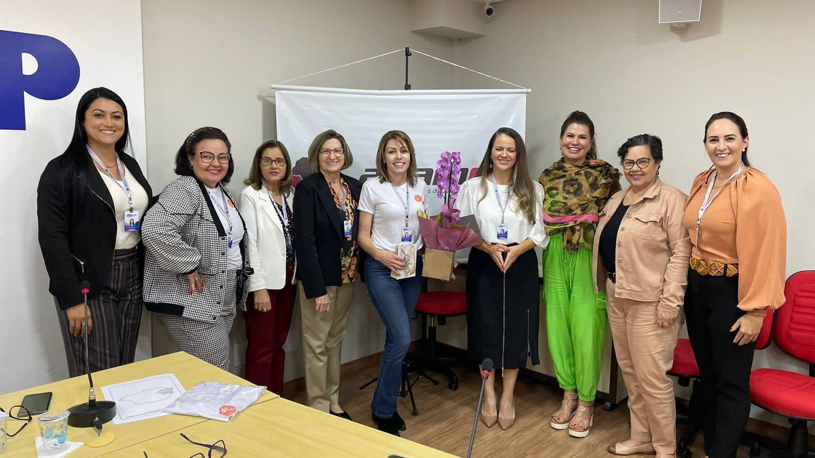ADAMOP elege e empossa nova diretoria em Cascavel