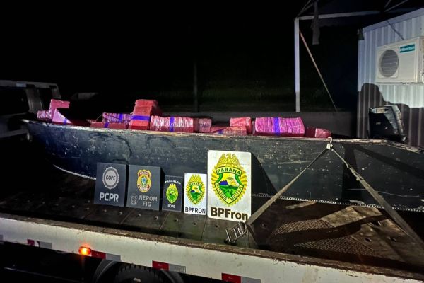 Polícia Federal e PM apreende mais de 3,5 toneladas de maconha no lago de Itaipu