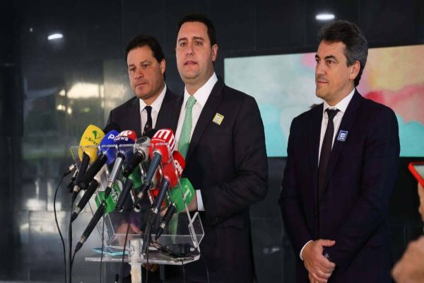 Imagem referente a notícia: Paraná delega rodovias à União e maior pacote de concessões do País avança mais uma etapa