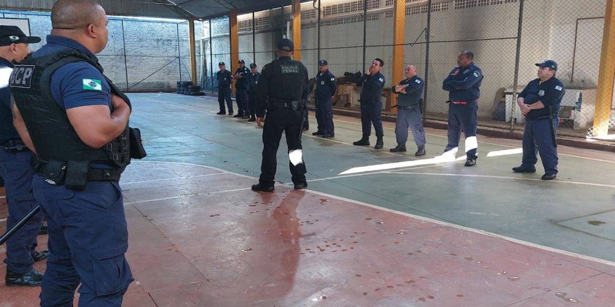 Policiais penais do Estado treinam 105 guardas patrimoniais de Cascavel