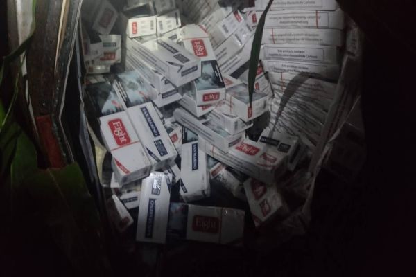 Polícia Militar realiza apreensão de carga de cigarros contrabandeados na BR-369 em Corbélia