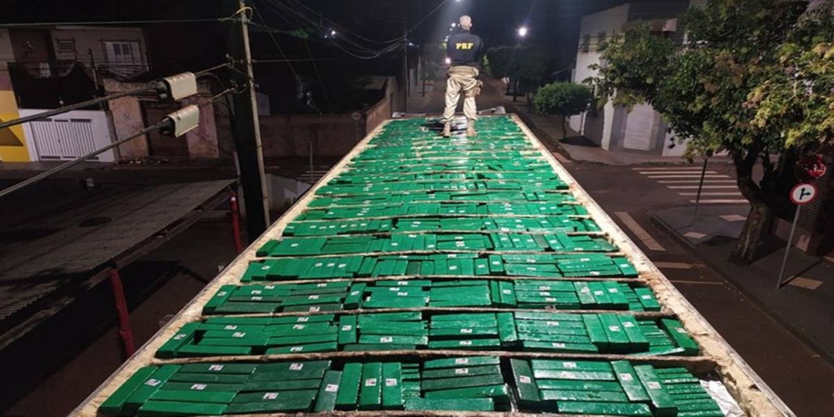 PRF apreende mais de 3 toneladas de maconha em menos de 24 horas
